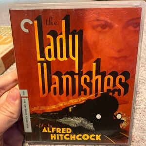 The Lady Vanishes (1938) (The Criterion Collection) (Blu-ray) Paul Lukas (3)